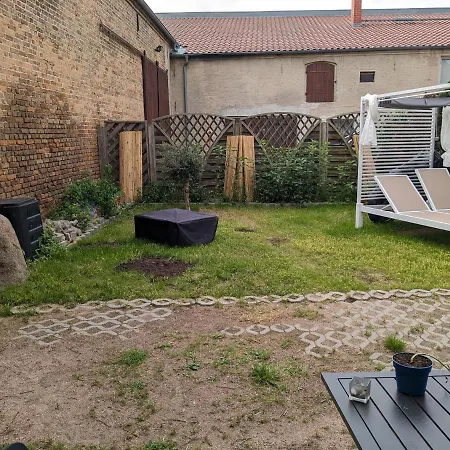 Kuenstlerappartment Homestay *